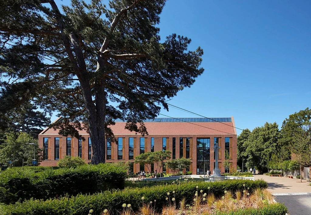 Reigate Grammar School — architectural photography